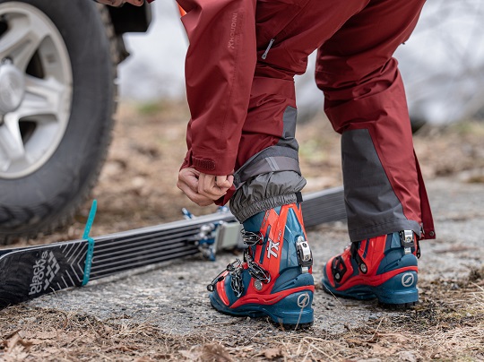 Ws Rollercoaster Bib Pants | フルマークスストア-北欧アウトドア用品,NORRONA,HOUDINI ,POC,SAILRACING公式通販- Ws Rollercoaster Bib Pants | フルマークスストア-北欧アウトドア用品,NORRONA,HOUDINI ,POC,SAILRACING公式通販-