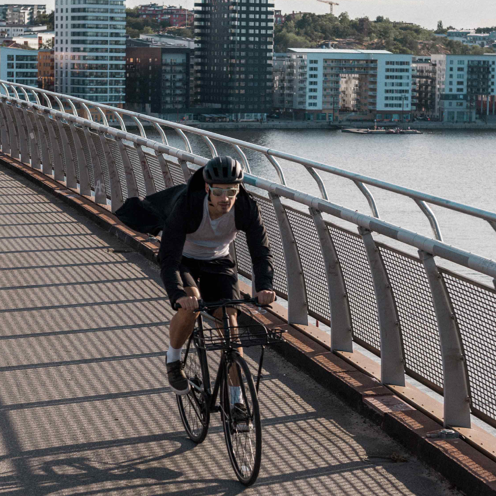 新品 未使用 POC TRANSCEND PANT Mサイズ ブラック 自転車 Men's Transcend Pant in Uranium Black | Cycling Apparel | POC (JP)