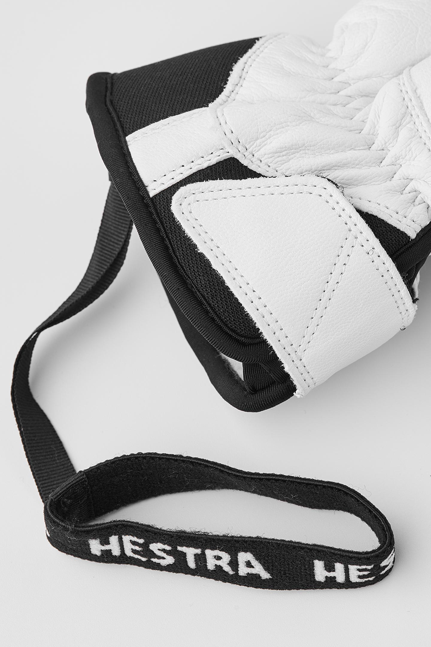 3002081 WOMENS FALL LINE MITT | フルマークスストア-北欧アウトドア