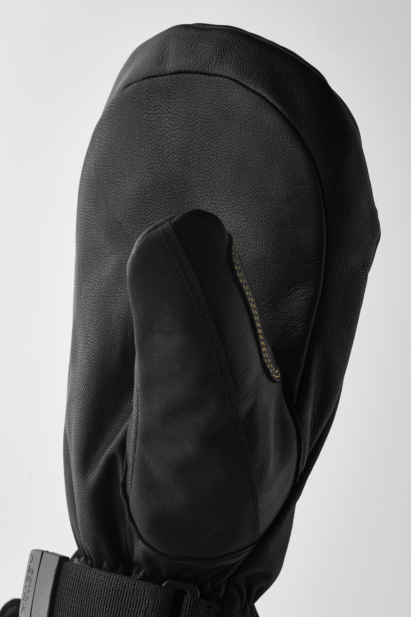 Hestra ARMY LEATHER GORE-TEX ミトン　グローブ 3003021 ARMY LEATHER GORE-TEX MITT | フルマークスストア-北欧