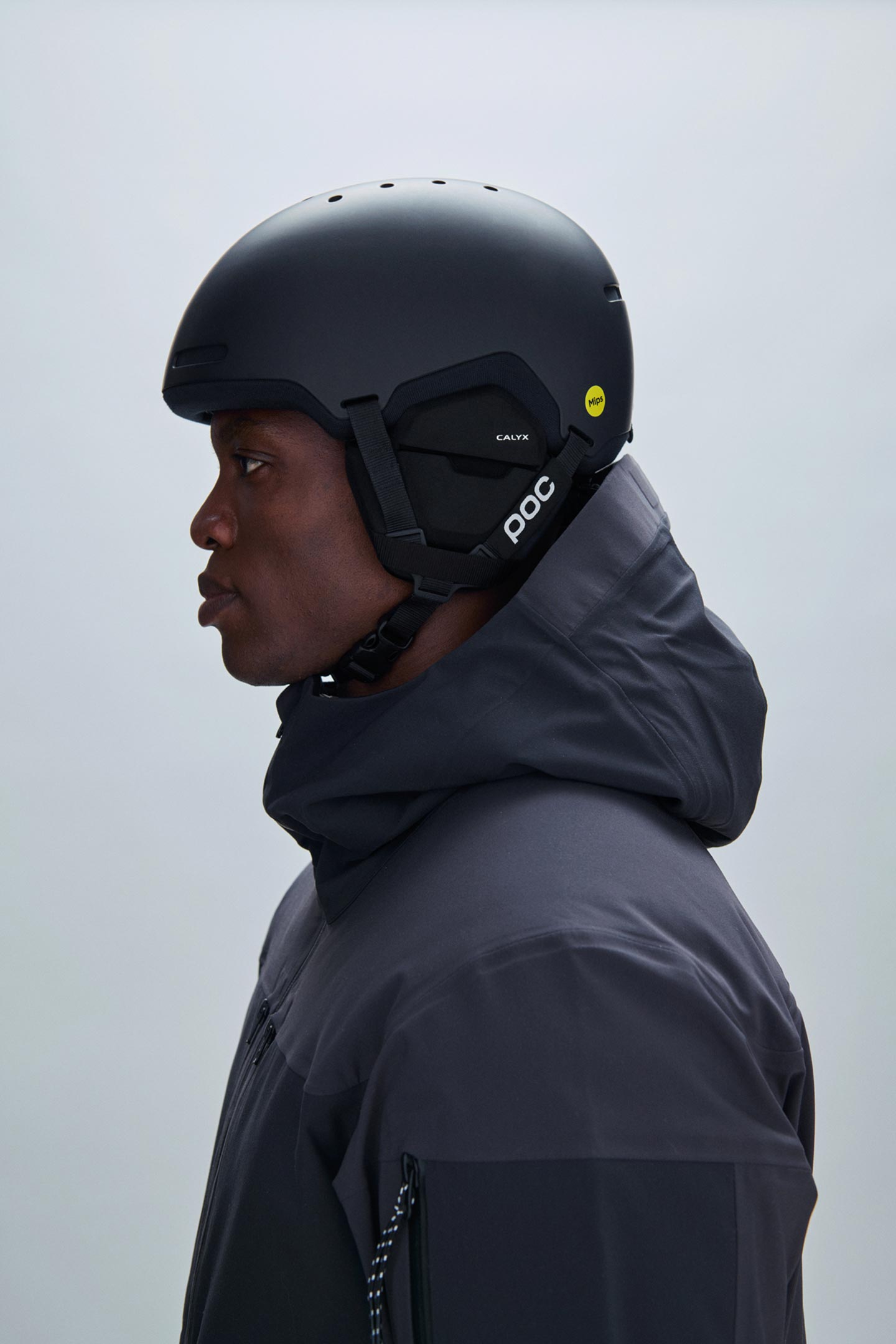 POC Calyx ヘルメット Calyx Helmet in Uranium Black Matt | POC (US)