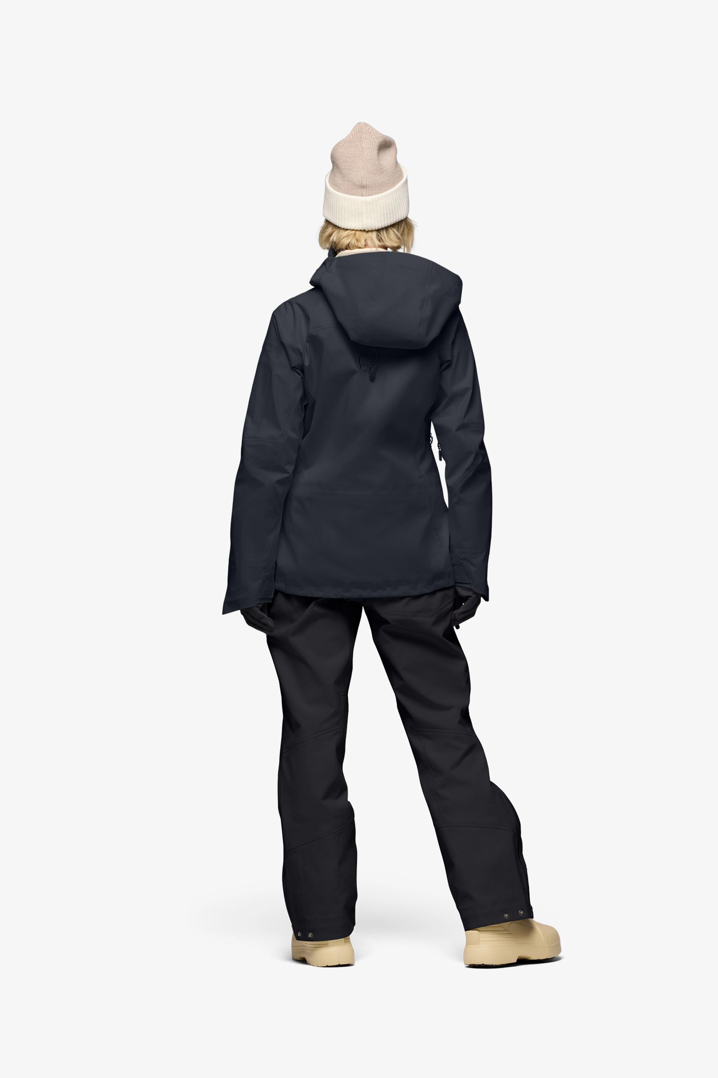 lofoten Gore-Tex Pro Jacket (W) | フルマークスストア-北欧