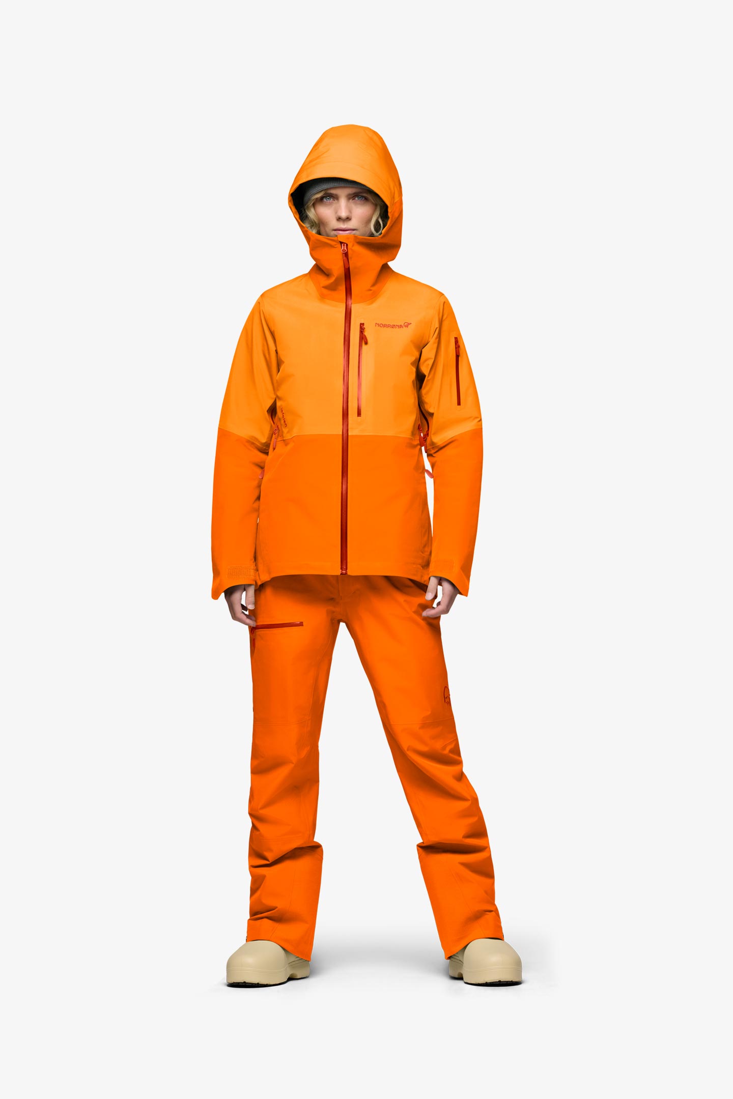 定価30万 NORRONA lofoten 上下フルセット 新品未使用 定価30万 NORRONA lofoten 上下フルセット 新品未使用