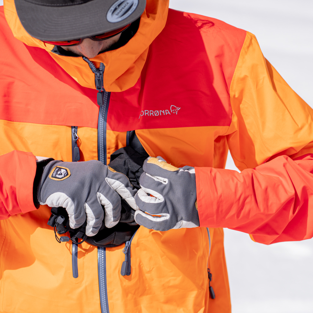 trollveggen Gore-Tex Pro Light Jacket (M) | フルマークスストア ...