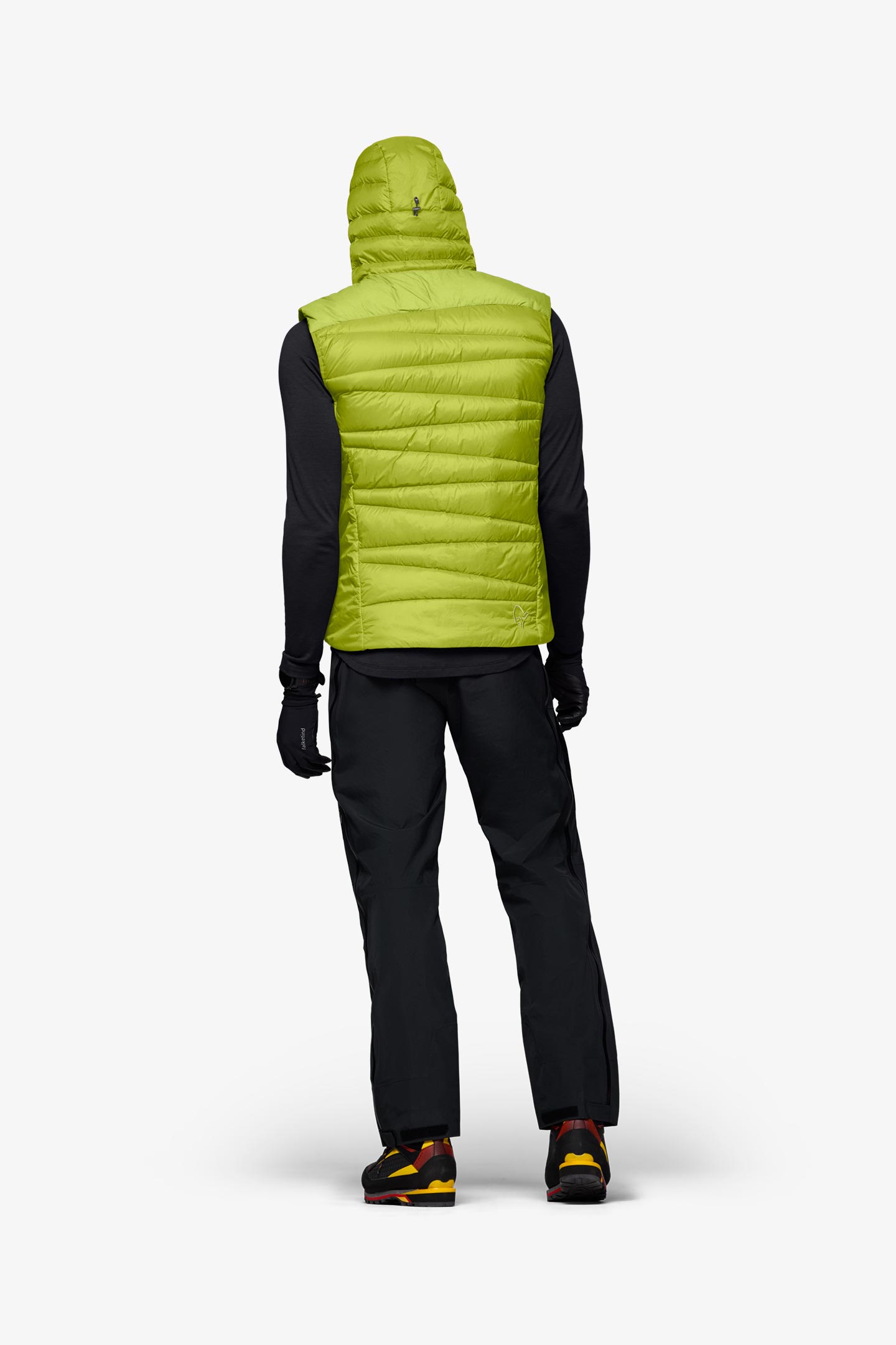 【新品タグ付き】Mountain designs 700ダウンベスト　XL falketind down750 Vest (M) | フルマークスストア-北欧アウトドア用品