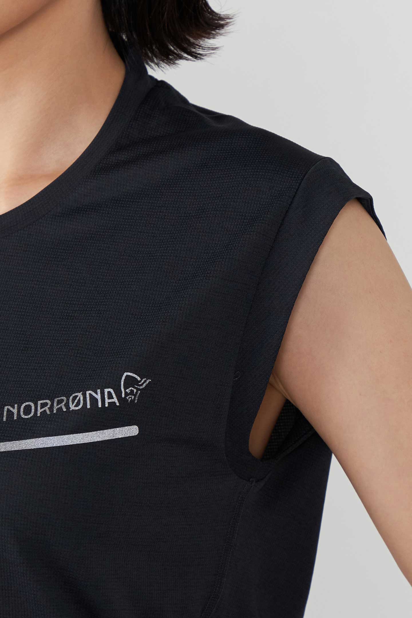 senja equaliser sleeveless T-Shirt (W) | フルマークスストア