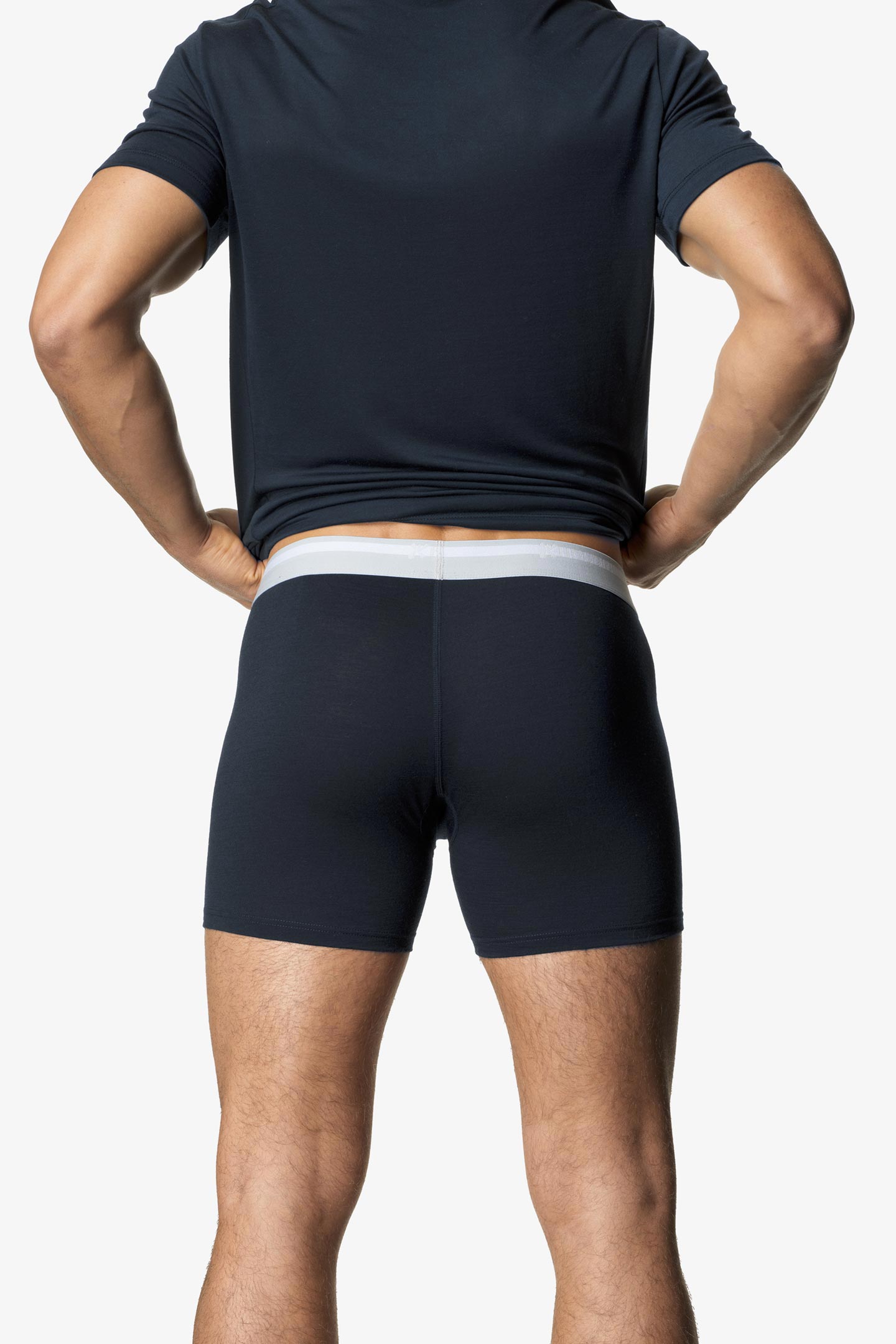 フーディニ HOUDINI Mens Desoli Boxers True Black 2584149000 HOUDINI Desoli Solid Merino™ Boxer Briefs for Men | MR PORTER