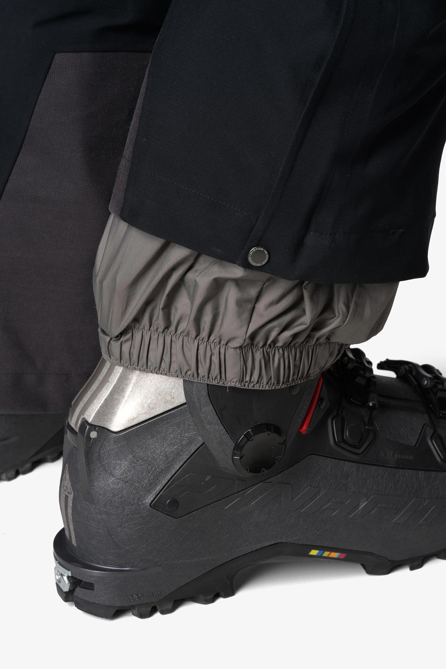 ウィンドストップ機能付きホワイトパンツ 8138106.jpg